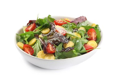 Lezzetli taze havuç salatası, domates ve roka.