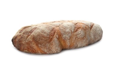 Beyazlar üzerinde izole edilmiş bir somun taze ekmek.