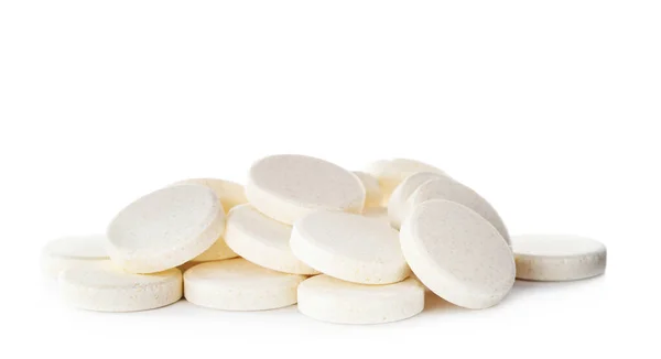 Stapel Von Vitaminpillen Auf Weißem Hintergrund — Stockfoto