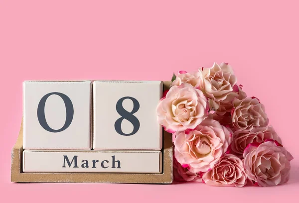 Wooden Block Calendar Date 8Th March Roses Pink Background Space — Stock Photo, Image