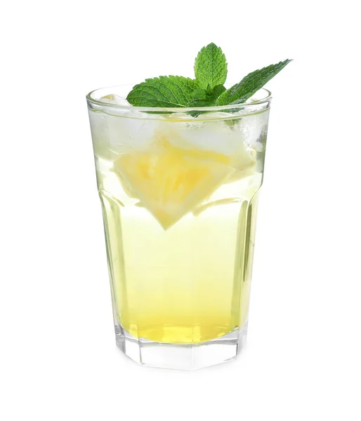 Läcker Ananas Lemonad Gjord Med Läsk Vatten Isolerad Vit — Stockfoto