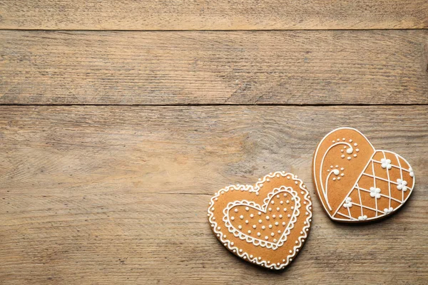Decorated Gingerbread Hearts Wooden Table Flat Lay Space Text — Stock Photo, Image