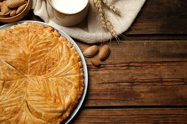 Traditionele Galette Des Rois Ingrediënten Houten Tafel Plat Gelegd Ruimte — Stockfoto