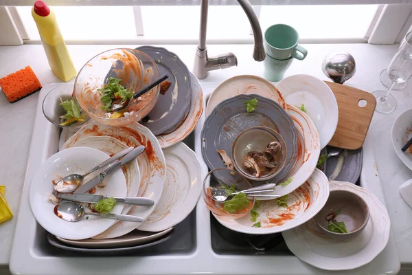 Dirty Dishes Sink New Year Party — Stock Photo, Image