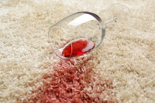 Overturned Glass Spilled Red Wine Soft Carpet Closeup — Stock Photo, Image
