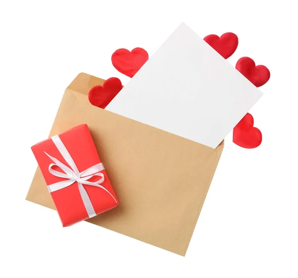 Blanko Karte Umschlag Und Geschenkbox Auf Weißem Hintergrund Draufsicht Valentinstag — Stockfoto