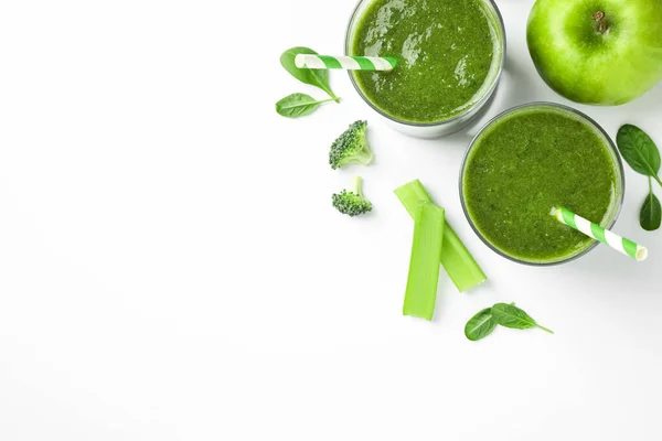 Delicious Green Juice Fresh Ingredients White Background Flat Lay Space — Stock Photo, Image