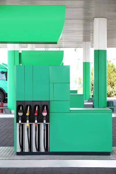 Benzinpumpe Moderner Tankstelle — Stockfoto