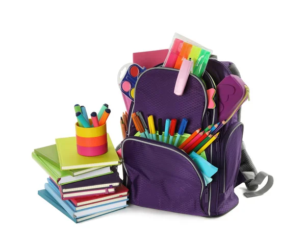 Sac Dos Violet Avec Différentes Papeterie Scolaire Sur Fond Blanc — Photo