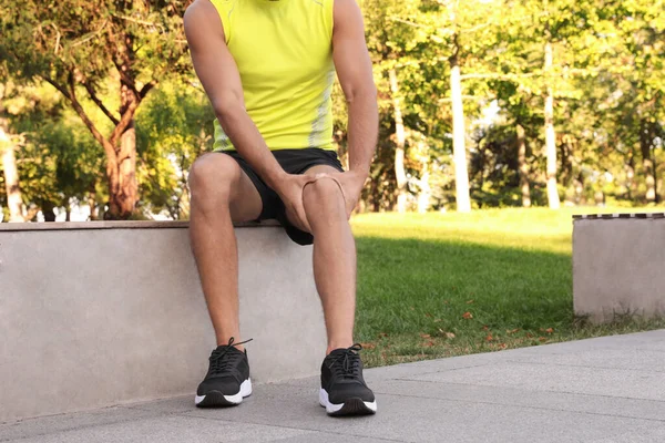 Man Sportswear Having Knee Problems Park Closeup — Stock Photo, Image