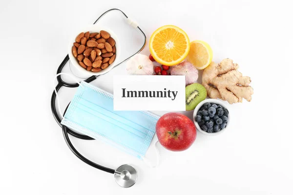 Set Aus Naturprodukten Stethoskop Gesichtsmaske Und Karte Mit Wort Immunität — Stockfoto