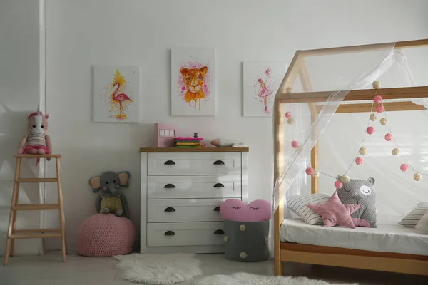 Leuke Foto Stijlvolle Meubels Het Interieur Van Babykamer — Stockfoto