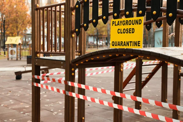 Parco Giochi Vuoto Chiuso Durante Quarantena Del Covid — Foto Stock