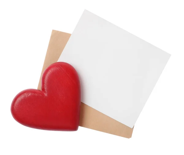 Üres Kártya Boríték Piros Dekoratív Szív Fehér Háttérrel Felülnézetből Valentin — Stock Fotó
