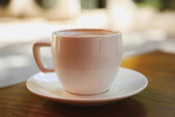 Aromatische Koffie Houten Tafel Buiten Close — Stockfoto