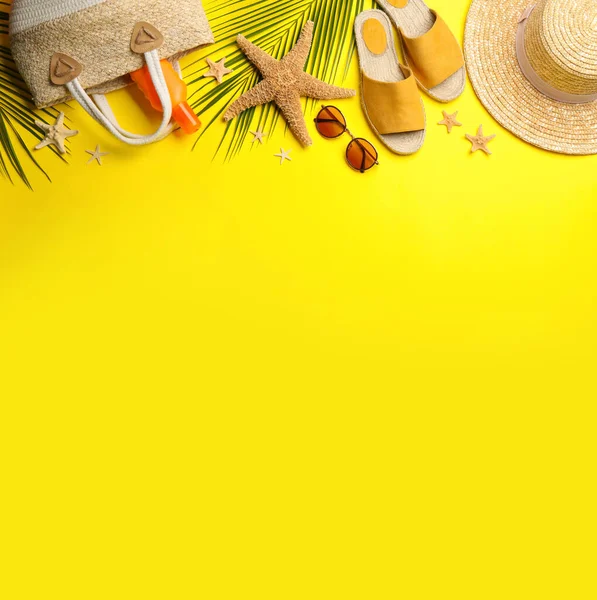 Beach Accessories Yellow Background Flat Lay Space Text — Stock Photo, Image