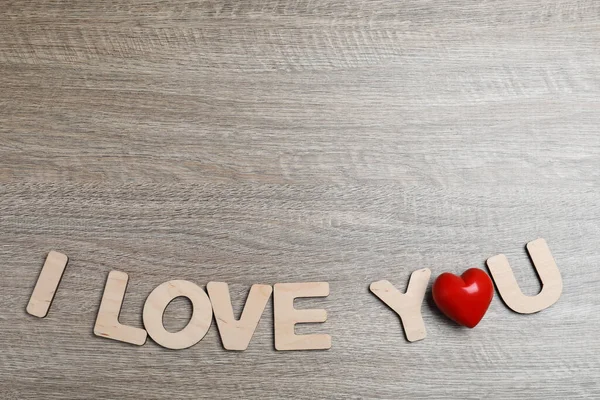 Phrase Love You Aus Dekorativem Herz Und Buchstaben Auf Holzgrund — Stockfoto