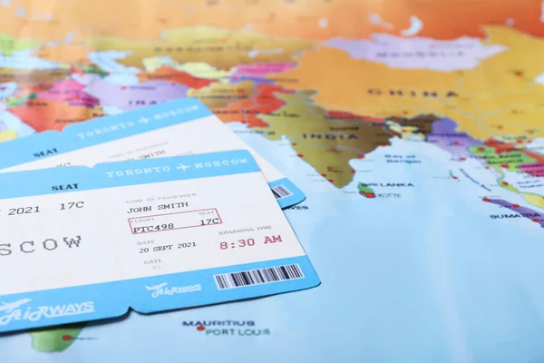 Εισιτήρια Avia Στον Παγκόσμιο Χάρτη Κοντινό Πλάνο Έννοια Ταξιδιωτικού Πρακτορείου — Φωτογραφία Αρχείου