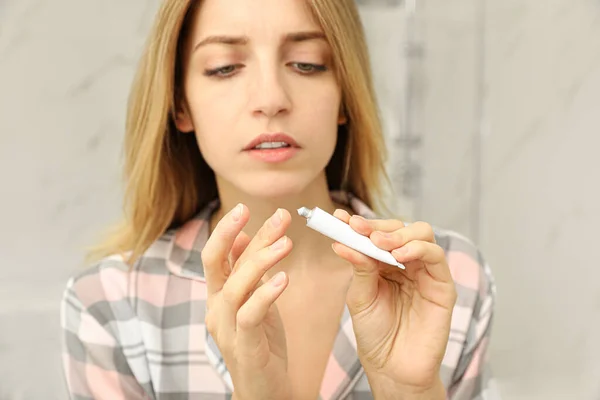 Woman Herpes Applying Cream Finger Bathroom — Stock Photo, Image