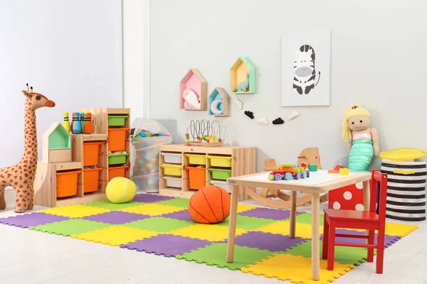 Quarto Criança Bonito Interior Com Brinquedos Mobiliário Moderno — Fotografia de Stock