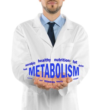 Metabolizma konsepti. Doktor beyaz arkaplanda şema sunuyor, yakın plan