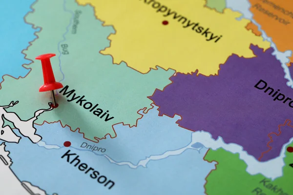 Térkép Ukrajna Piros Push Pin Elhelyezett Mykolaiv Közelkép — Stock Fotó
