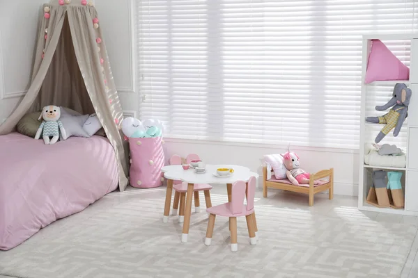 Lindo Interior Habitación Del Niño Con Juguetes Muebles Modernos — Foto de Stock