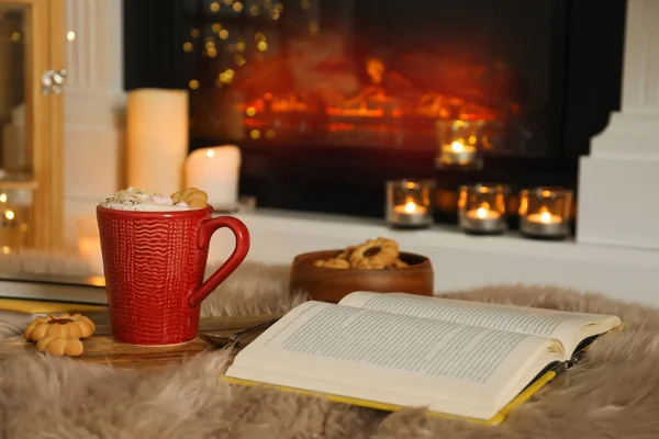 Cup Cocoa Book Cookies Fireplace Indoors — Stock Photo, Image