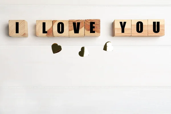 Frase Love You Feito Cubos Sobre Fundo Madeira Branco Flat — Fotografia de Stock