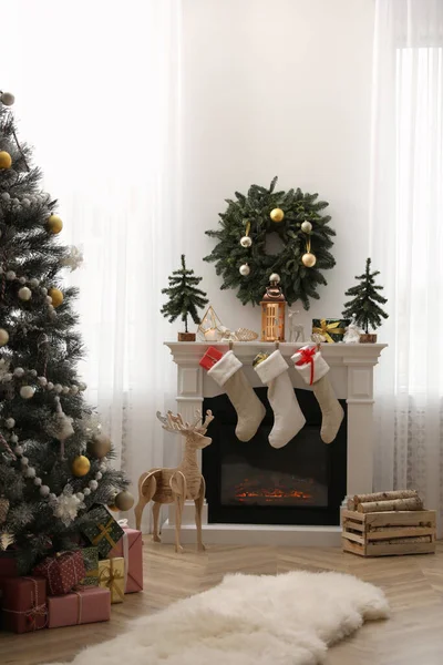 Cheminée Dans Chambre Avec Décorations Noël Design Intérieur — Photo