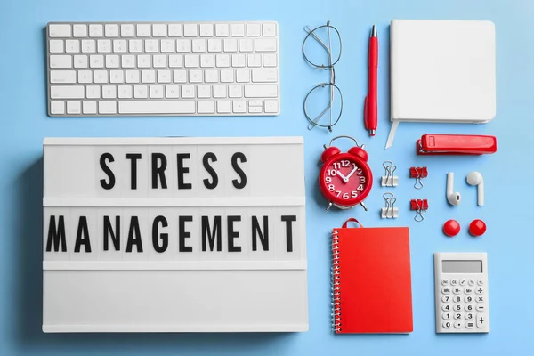 Vlakke Lay Samenstelling Van Lightbox Met Zin Stress Management Lichtblauwe — Stockfoto