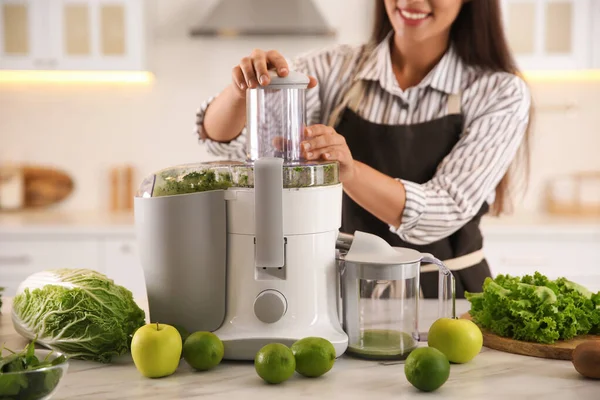 Young Woman Making Tasty Fresh Juice Table Kitchen Closeup — Stock Photo, Image