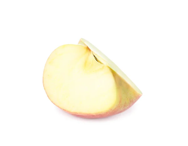 白で隔離された新鮮な熟した赤いリンゴのスライス — ストック写真