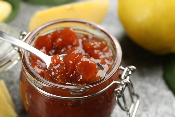 Delicioso Geléia Marmelo Frutas Mesa Cinza Close — Fotografia de Stock