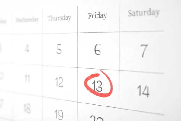 Página Del Calendario Con Marcado Viernes Primer Plano Superstición Mala — Foto de Stock