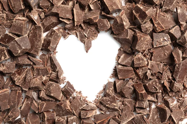 Hjärta Med Mörk Choklad Smulor Vit Bakgrund Ovanifrån — Stockfoto