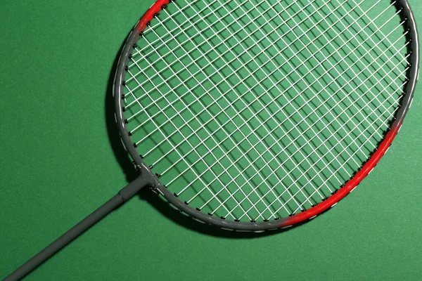 Badminton Racket Groene Achtergrond Bovenaanzicht — Stockfoto