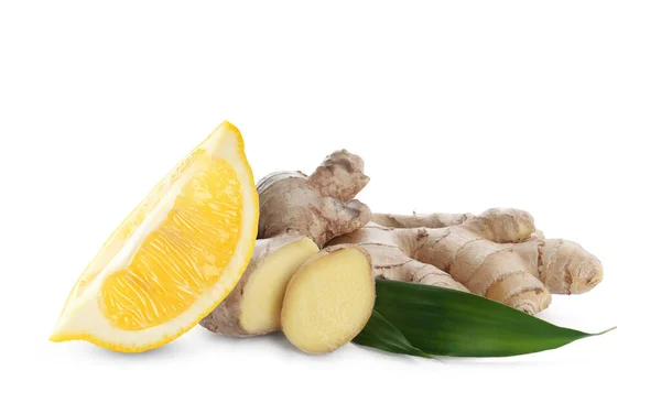 白を基調とした生生姜の根とレモン — ストック写真