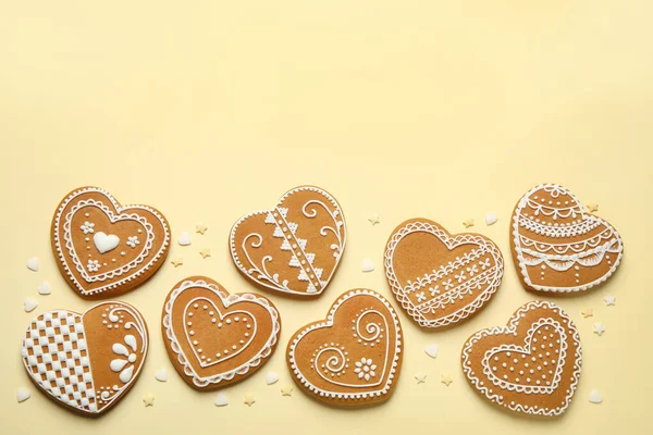 Tasty Heart Shaped Gingerbread Cookies Yellow Background Flat Lay Space — Stock Photo, Image