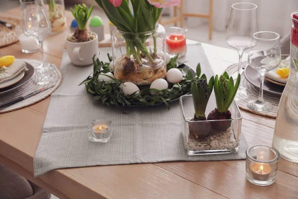 Beautiful Easter Table Setting Burning Candles Indoors — Stock Photo, Image