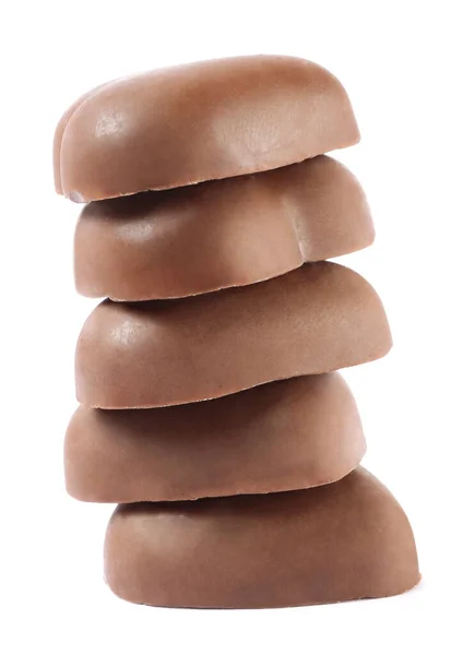 Hermosos Caramelos Chocolate Forma Corazón Apilados Sobre Fondo Blanco — Foto de Stock