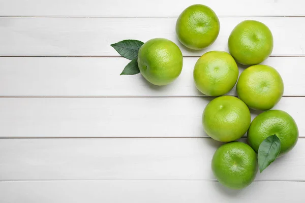 Verse Rijpe Snoepjes Witte Houten Tafel Plat Gelegd Ruimte Voor — Stockfoto