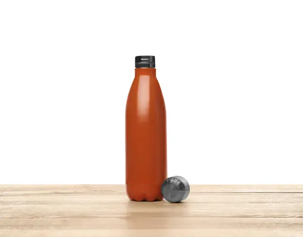 Stilvolle Thermoflasche Auf Holztisch Vor Weißem Hintergrund — Stockfoto