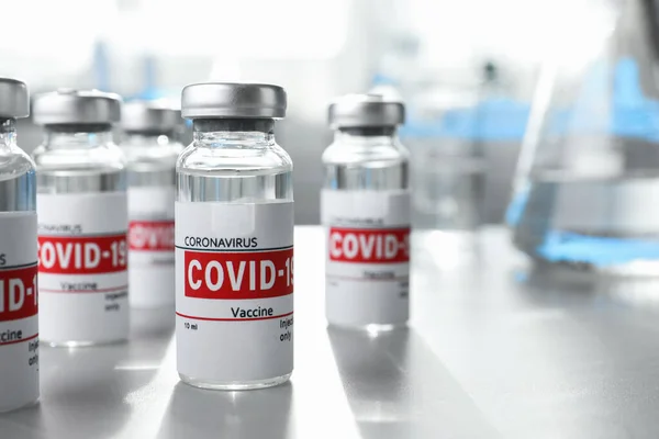 Hætteglas Med Covid Vaccine Let Bord Plads Til Tekst - Stock-foto