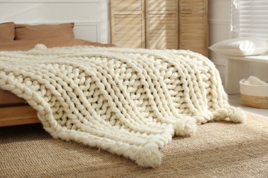 Kapalı alanda örülmüş merino yün ekose kumaş. İç tasarım