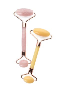 Beyaz arka planda farklı doğal yüz silindirleri, üst görünüm