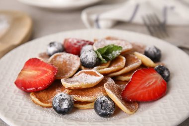 Böğürtlenli gözleme, yakın plan.