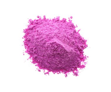 Menekşe tozu yığını beyaza izole edilmiş, üst manzara. Holi festivali kutlaması