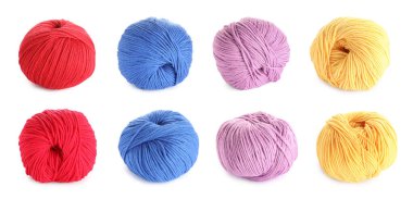 Beyaz arka planda farklı yün ipliklerle ayarlanmış. Pankart tasarımı