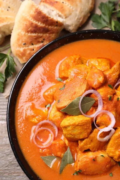 Délicieux Curry Poulet Dans Une Casserole Sur Une Table Bois — Photo